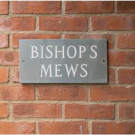 Wells City Centre, Quiet Mews House, Sleeps 6ヴィラ エクステリア 写真